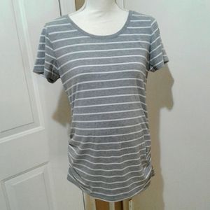 🌺 Almost New BumpStart by Motherhhod Roushed T-Shirt